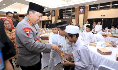 Berbagi-Takjil-dan-Buka-Puasa-Bersama,-Kapolri-Perkuat-Sinergi-dengan-Media-dan-Masyarakat
