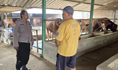 POLRESTA-SIDOARJO-|-Bhabinkamtibmas-Desa-Karangtanjung-Polsek-Candi-Silaturahmi-Peternak-Sapi-Dukung-Ketahanan-Pangan