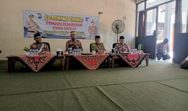 Sambut-Hari-Bhayangkara-ke---79,-Polres-Kediri-Kota-Gelar-Coaching-Clinic-di-Ponpes