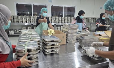 Polda-Jatim-Konsisten-Penuhi-Gizi-Pelajar,-Program-MBG-Masuki-Hari-Keempat