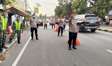 Sinergitas-Polres-Madiun-bersama-TNI-Siagakan-Ratusan-Personel-Jaga-Kondusifitas-Satu-Suro