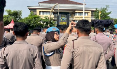 Jelang-Hari-Bhayangkara-ke-79,-Bid-Propam-Polda-Jatim-Cek-Kedisiplinan-Anggota