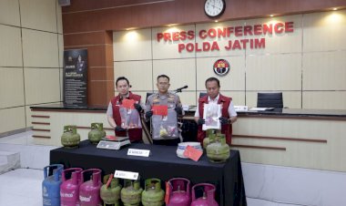 Polda-Jatim-Ungkap-Penyalahgunaan-LPG-Subsidi-di-Malang,-Tersangka-Raup-Untung-Rp160-Juta-Diamankan