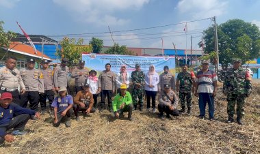 Manfaatkan-Lahan-Tidur,-Polsek-Gedangan-Gelar-Tanam-Jagung-Serentak