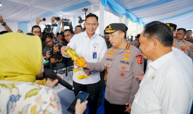 Polri-dan-Bulog-Kick-Off-Gerakan-Pangan-Murah-Serentak-di-Seluruh-Indonesia