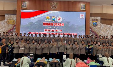 Polwan-Polresta-Sidoarjo-Donorkan-Darah-Sambut-Hari-Jadi-ke-77