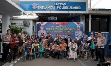 Bahagianya-Kaum-Difabel-Dapat-SIM-Gratis-dari-Polres-Jember-di-Hari-Lalu-Lintas-Bhayangkara-ke---70