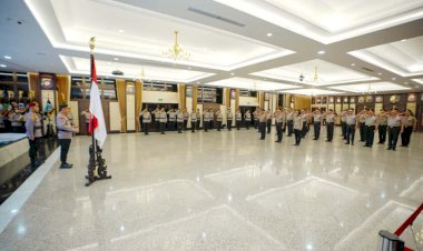 27-Perwira-Tinggi-Polri-Naik-Pangkat,-4-Naik-Menjadi-Komjen