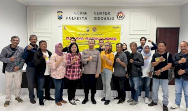 Humas-Polresta-Sidoarjo-Ajak-Media-dan-Mahasiswa-Jaga-Kondusifitas-Jelang-Natal-dan-Tahun-Baru