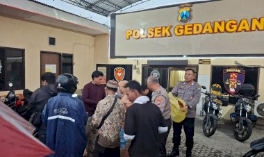 Polsek-Gedangan-Bagi-Takjil-Ramadhan,-Wujud-Kepedulian-kepada-Masyarakat