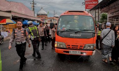 Polres-Jember-Beri-Layanan-Pengamanan-Maksimal,-Haul-Habib-Sholeh-bin-Muchsin-Al-Hamid-di-Tanggul-Kondusif