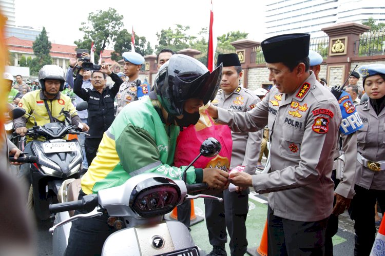 Wakapolri Hadiri Bazar Presisi dan Baksos di Lapangan Bhayangkara