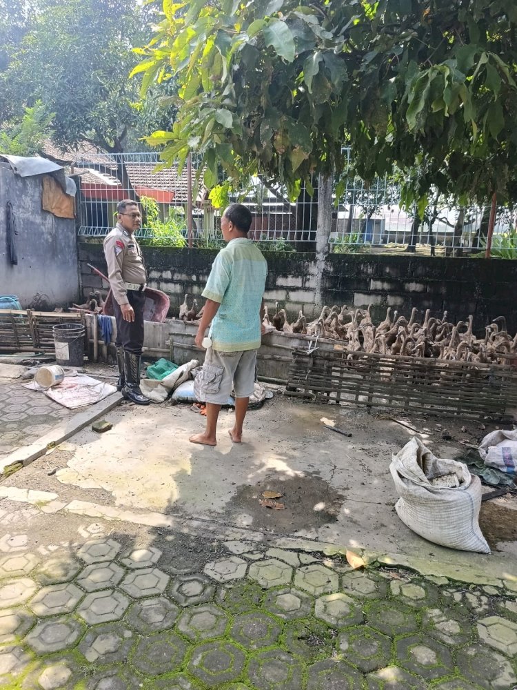 Kapolsek Tarik Instruksikan Patroli Desa Sambil Cek Program Ketahanan Pangan