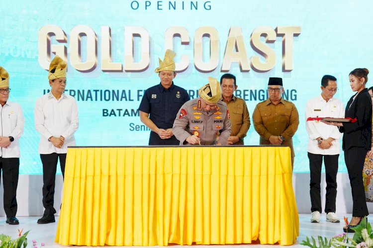 Hadiri Peresmian Pelabuhan Gold Coast Bengkong, Kapolri Tekankan Pentingnya Kolaborasi Lembaga Cegah TPPO-PMI Ilegal