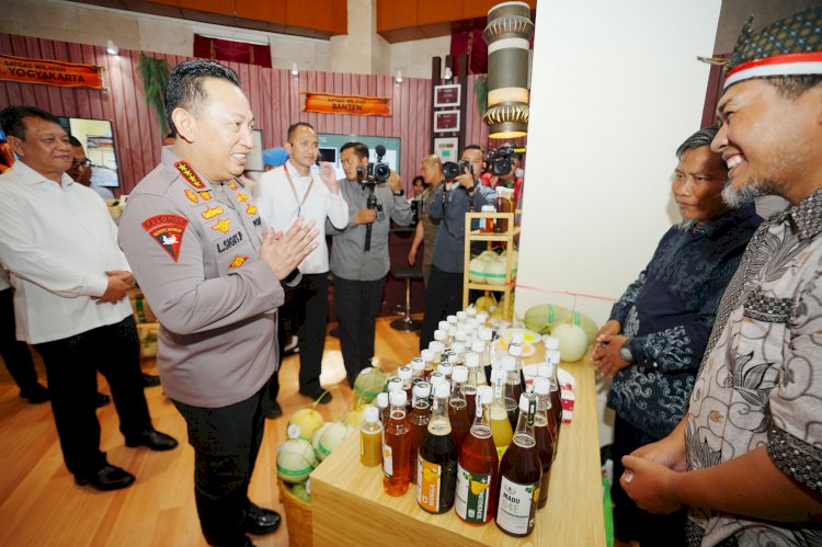 Buka Rakernis Densus 88, Kapolri Kunjungi Stan Usaha Eks Narapidana Teroris