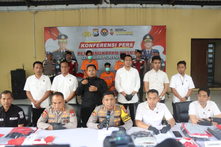 Polresta Sidoarjo Ungkap Kasus Pencurian dengan Kekerasan yang Tewaskan Seorang Wanita di Depan Halte Pondok Mutiara