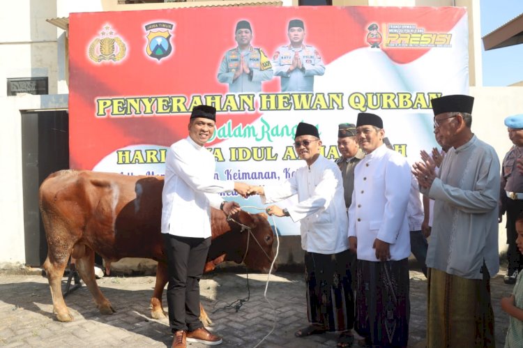 Idul Adha 1446 H, Polresta Sidoarjo Salurkan Hewan Kurban 35 Ekor Sapi dan 55 Ekor Kambing