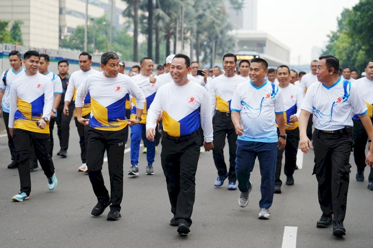 Kapolri Hadiri CFD Hari Bhayangkara 'Polri untuk Masyarakat', Disambut Antusias Warga