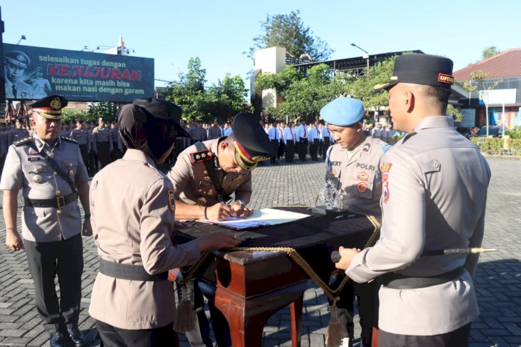 Kapolresta Sidoarjo Pimpin Sertijab Wakapolresta Sidoarjo