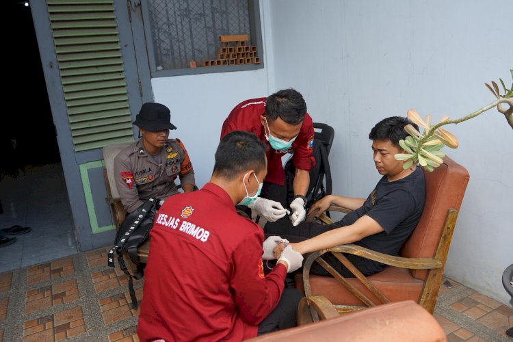 Brimob Polda Jatim Buka Layanan Kesehatan Gratis di Ponpes Al Khoziny Sidoarjo