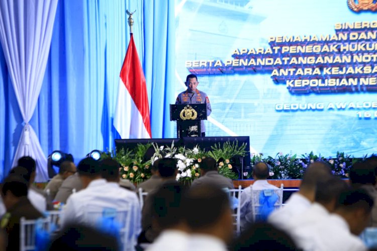 Teken PKS dan MoU Kapolri Tegaskan Sinergi Polri Kejaksaan Terapkan KUHP–KUHAP Baru