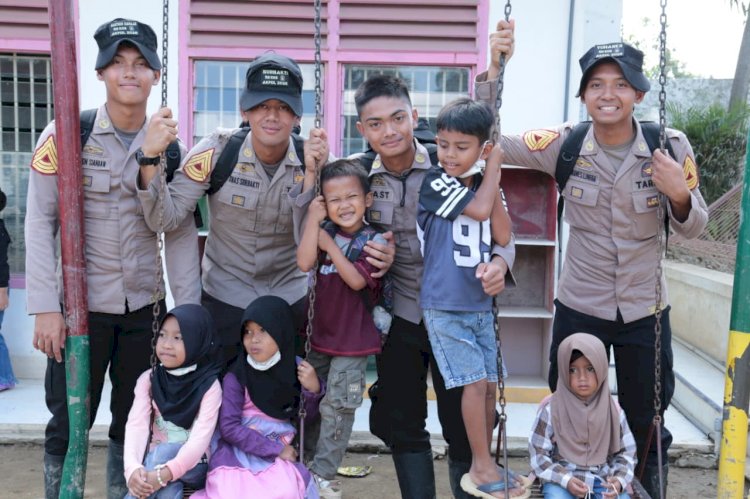Bedah Sekolah Kepsek bersyukur Kepedulian Taruna Akpol
