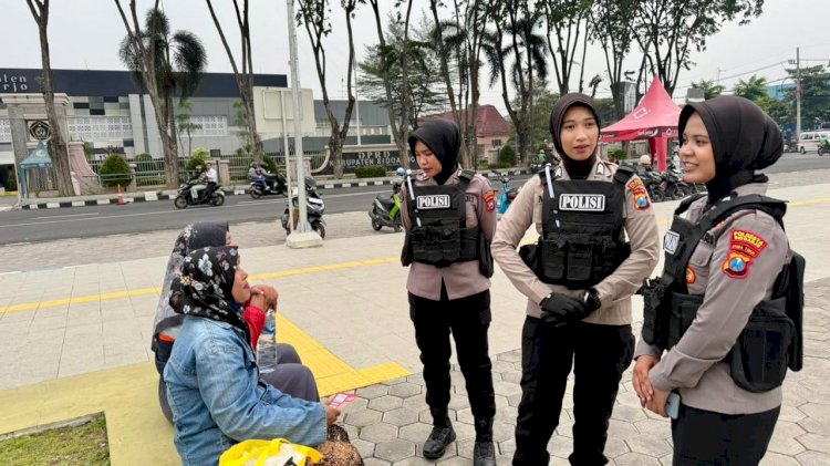 Polwan Jenggala Presisi Polresta Sidoarjo Patroli Roda Dua Jaga Kamtibmas Kota