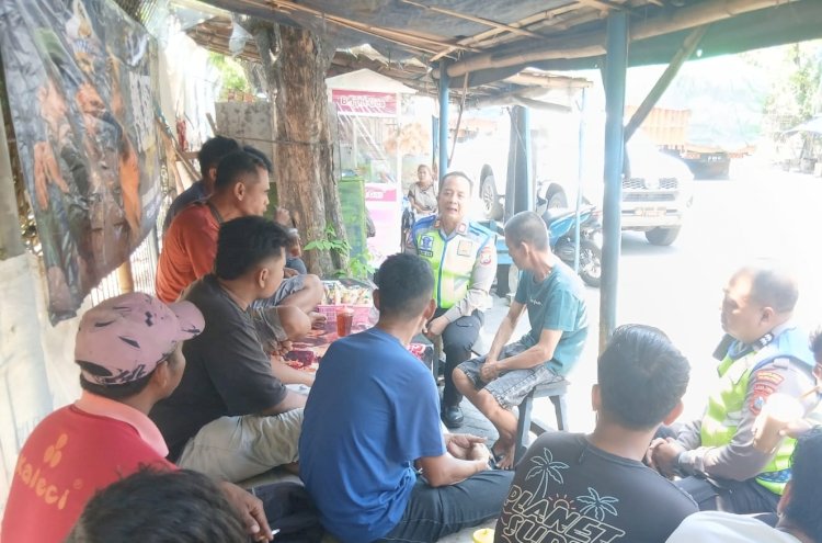 Polres Pelabuhan Tanjung Perak Imbau Sopir Truk Manfaatkan Buffer Area untuk Antre Penyeberangan